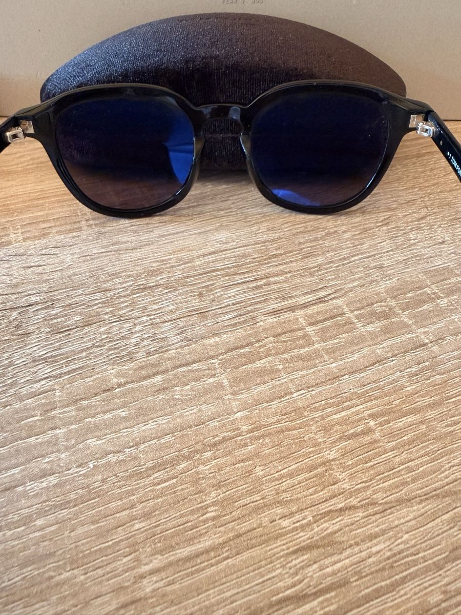 Tom Ford Brillen & Gläser: TOM FORD sunglasses TF816 01A – Gebraucht aus Cheyres von KeK04 5