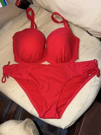 Bikini CYELL 38F neu