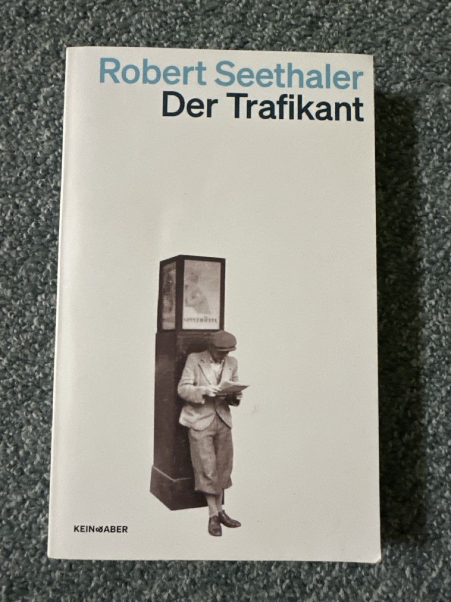Libri: Robert Seethaler Der Trafikant - neuwertig, ein Schnäppchen! – Nuovo (secondo la descrizione) da Baltschieder venduto da YmroBe
