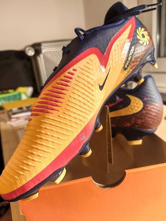 Herrenschuhe: Nike Phantom 6 Erling Haaland – Neu und originalverpackt aus Cham von Acibiber 4