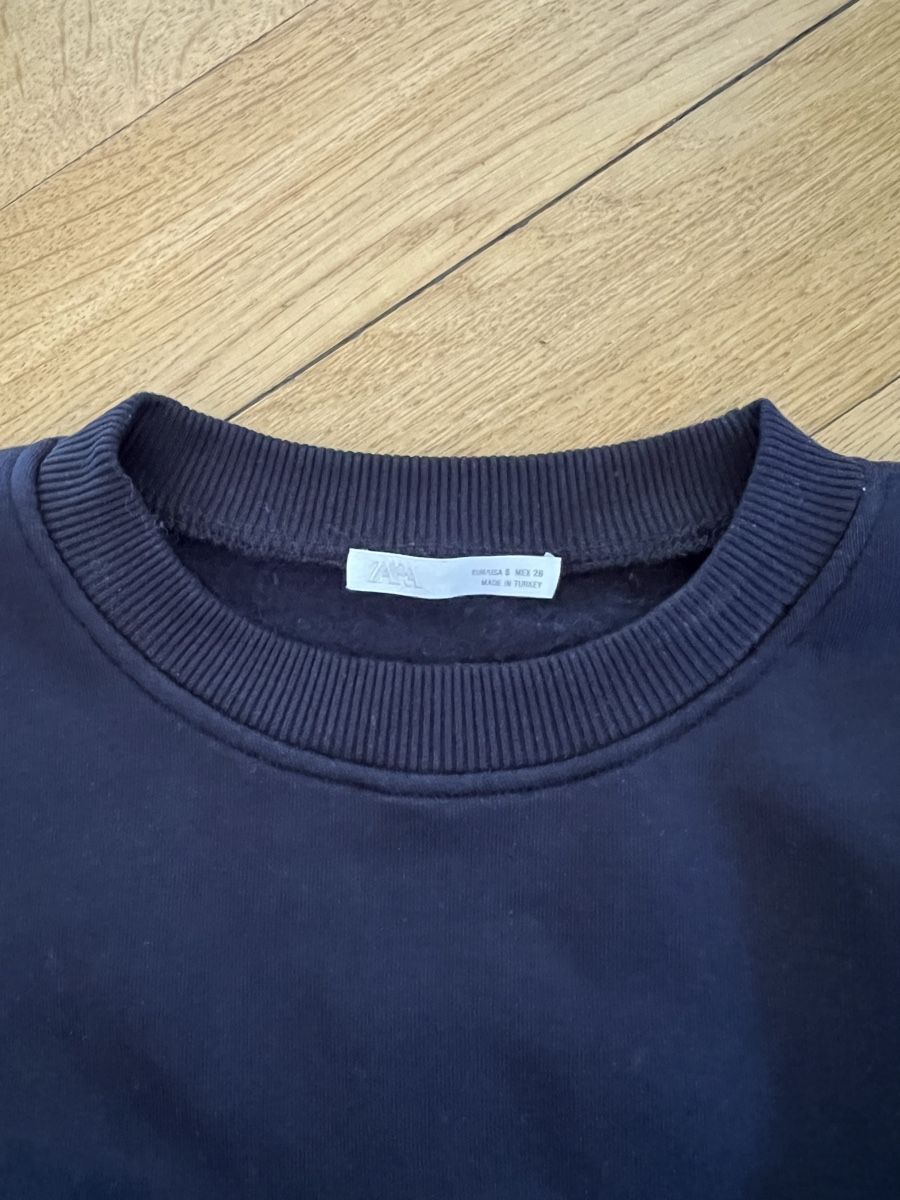 Zara Maglioni & Felpe: Pull Zara bleu marine neuf – Nuovo (secondo la descrizione) da Genève venduto da MinimalistDressing 1