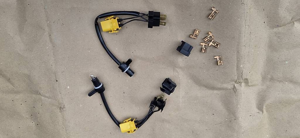 Toutes les pièces auto: BMW E30 Umrüstkabel auf Hella – D'occasion à Horw par Row707 1