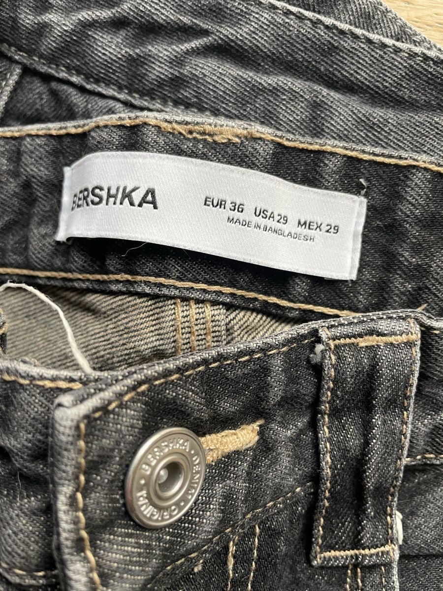 Pantaloni: 3 Jeans Bershka & Metro 168 – Usato da Biel-Benken BL venduto da nomse 2