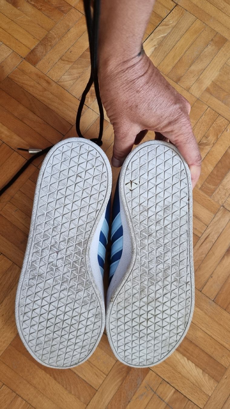 Adidas Scarpe da donna: Adidas bleu et orange , taille 38 – Usato da Carouge GE venduto da mon_x9y7 1