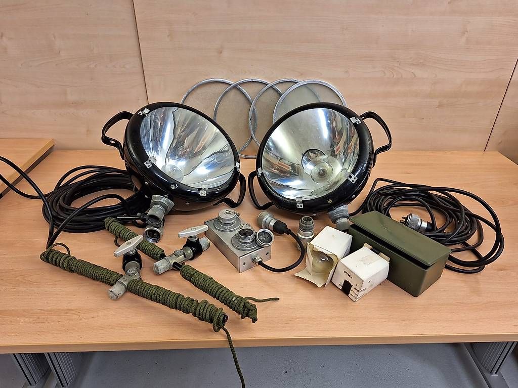 Fari: Scheinwerfer 70 12V 100W mit Geni – Usato da Eschen venduto da maj_7568