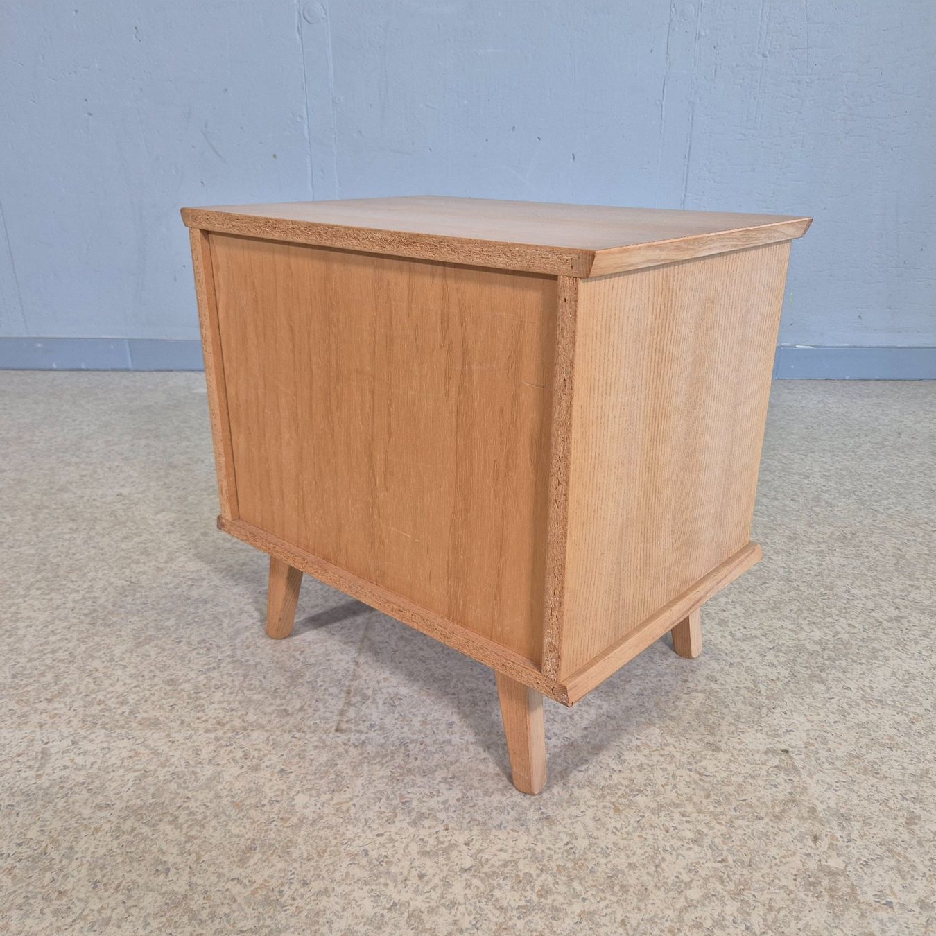 Kommoden: 1970 Nachttisch Bedside Table Kommode Schubladenkommode – Gebraucht aus Nottwil von Wondewa-Shop 2