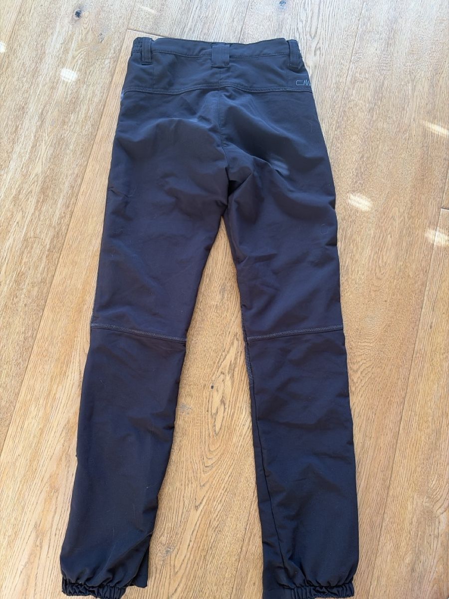 CMP Pantaloni: CMP Wanderhose schwarz Grösse 140 – Usato da Wilen b. Wil venduto da b-mountain 4