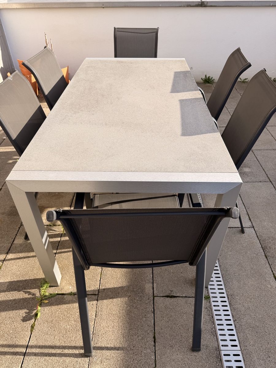 Set di tavolo e panche: Gartentisch mit 6 Stühlen 90x180x76 – Usato da Kloten venduto da Kant_A 5