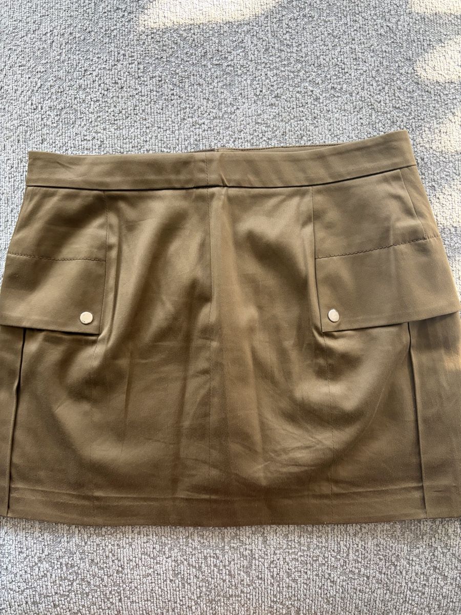 Gucci Jupes: Gucci mini skirt IT 40 – Neuf (Voir description) à Cologny par sab_xh7v 1