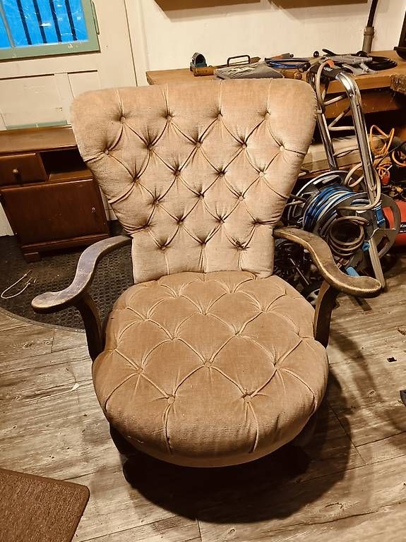 Poltrone: Sessel Ohrensessel  – Usato da Schaffhausen venduto da Airsue