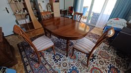 Tisch mit 3 Stühlen antik