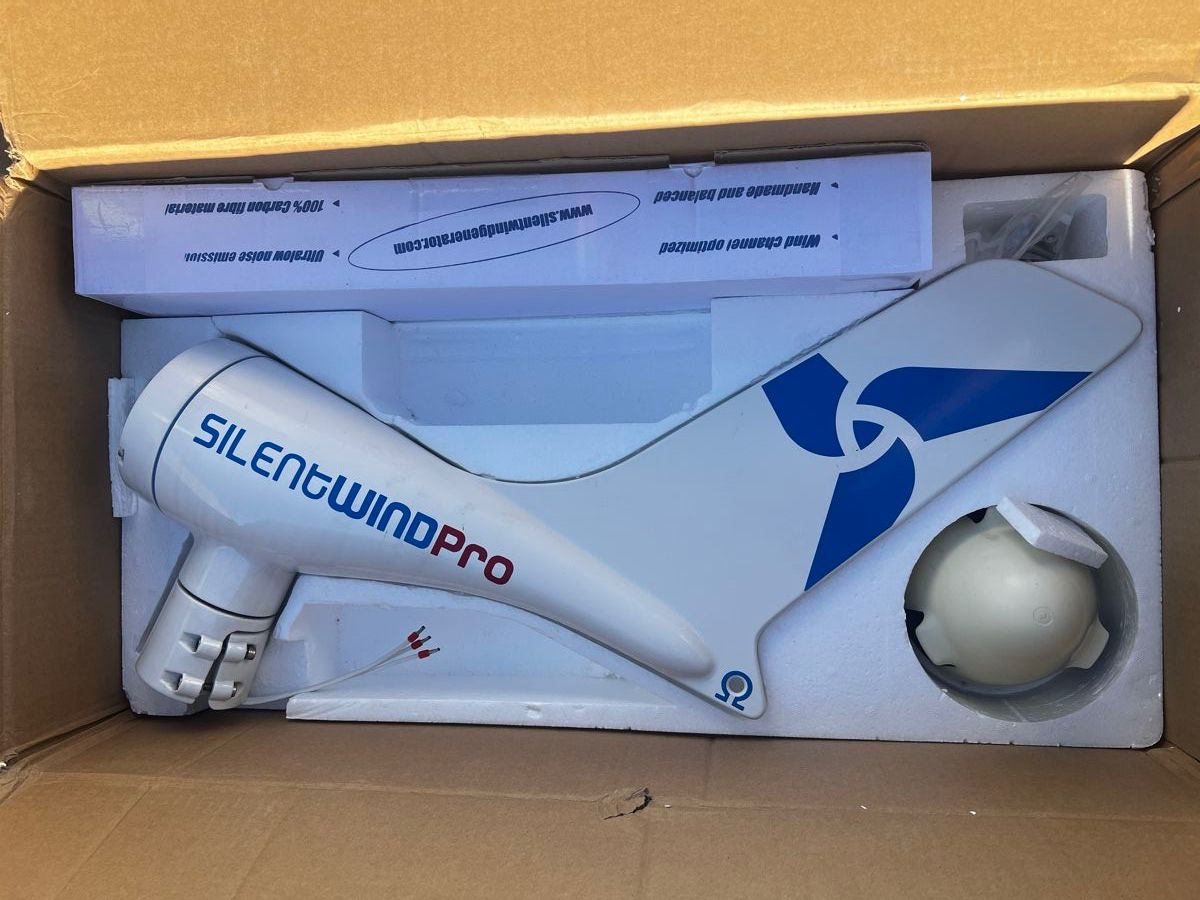 Generatori di corrente: Windrad SilentWind Pro 12V 420W – Usato da Zürich venduto da SuterB79