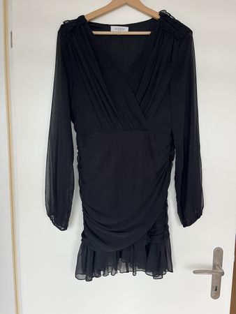 Robe noire soirée