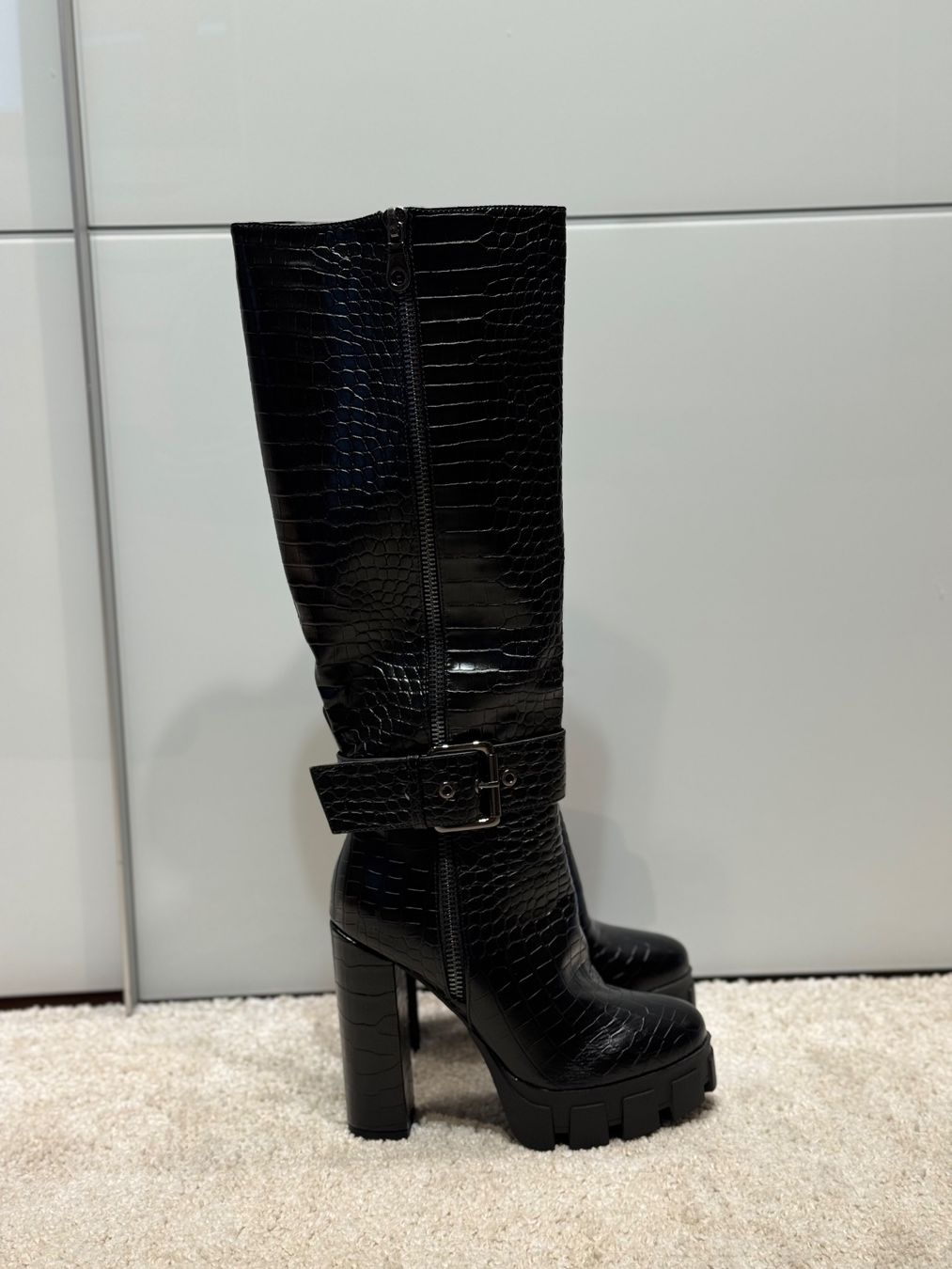 Scarpe da donna: Kniehohe High Heel Stiefel, Gr. 39 – Usato da Oberdiessbach venduto da j_schafi 9
