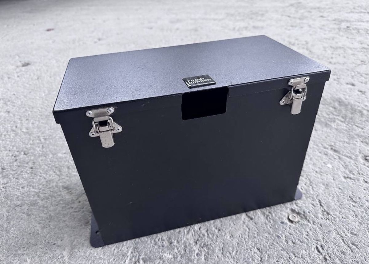 Front Runner Altri accessori per camping: Front Runner Battery Box Original | ungebraucht | Overland  – Usato da Luzern venduto da ca5_s8fx 2