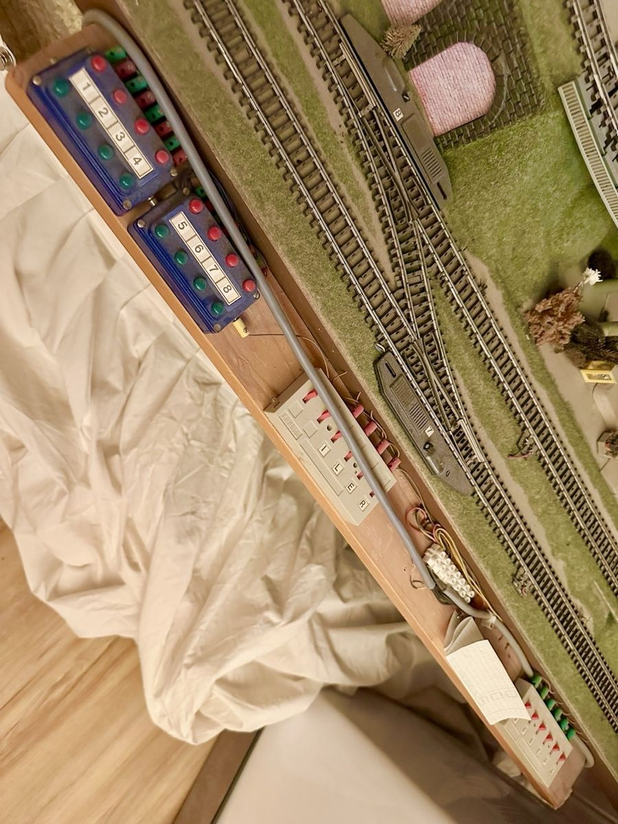 Märklin Modelleisenbahnen: Maquette train HO marklin – Gebraucht aus Ollon VD von behemiste51 5