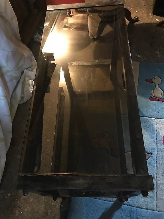Tische: Table en fer forgé sur roulettes – Gebraucht aus Estavayer-le-Lac von mar_2s6b 2