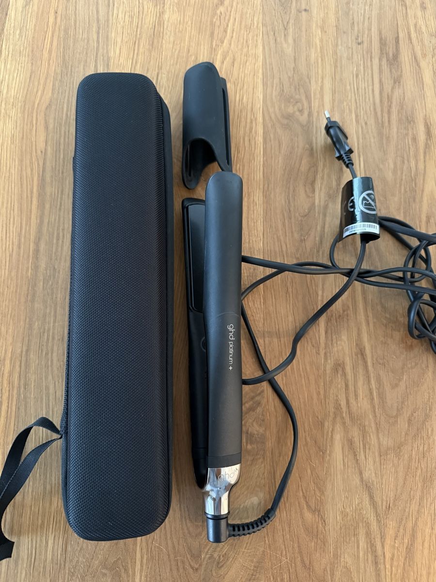 GHD Piastre & Arricciacapelli: Ghd Platinum+ Styler Glätteisen - Inkl. Etui – Usato da Wallisellen venduto da len_sh8x