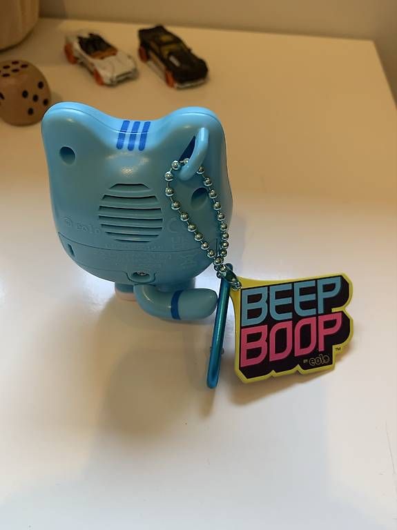 Figuren: Beep Boop – Gebraucht aus Genève von steve-cyprien 1