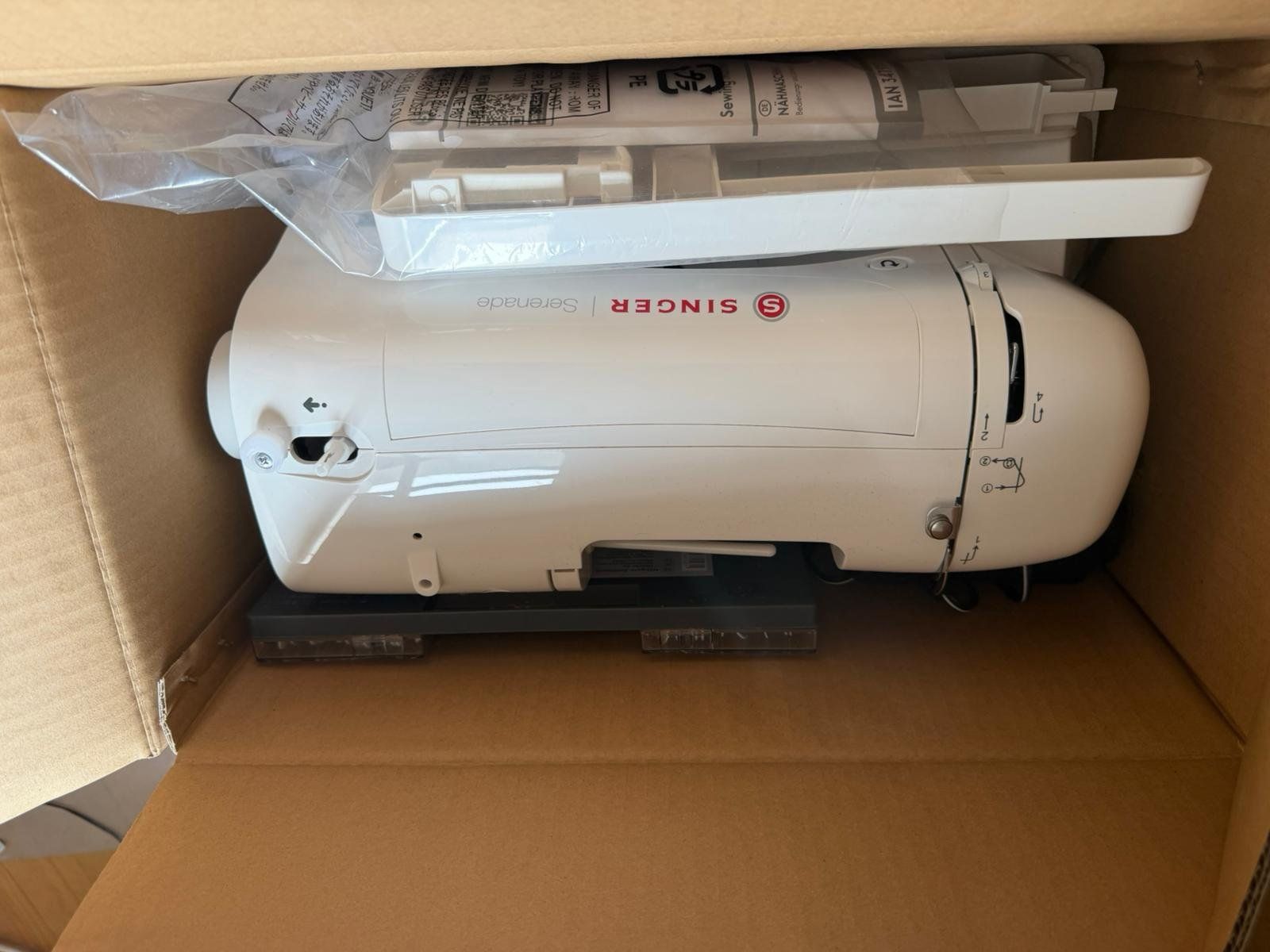 Singer Macchine da cucire: Nähmaschine Singer C520L Serenade – Nuovo (secondo la descrizione) da Salgesch venduto da cavio01 1