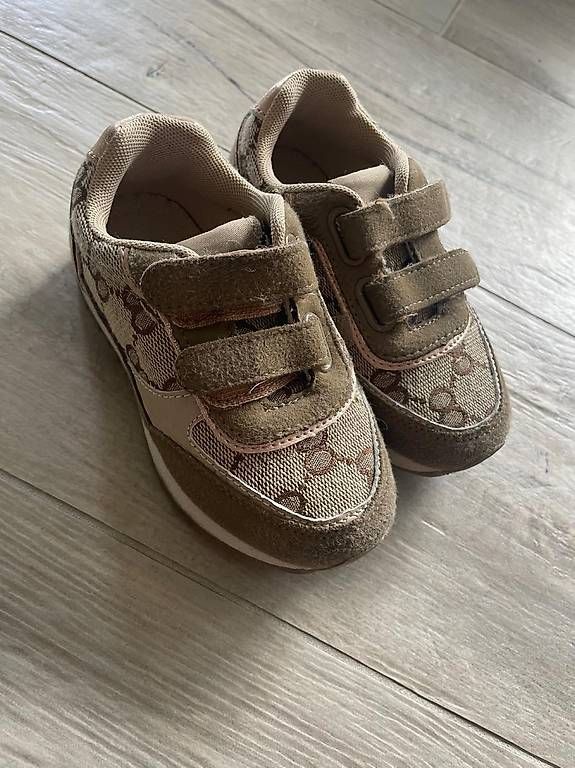 Scarpe per ragazzi: Kinderschuhe Gr. 27 – Usato da Küttigen venduto da meye6
