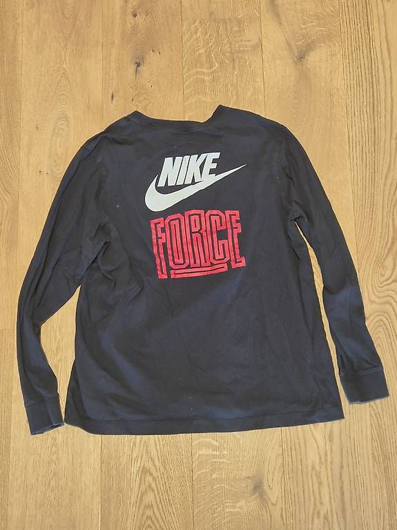 T-shirt: Nike Longsleeve Grösse L – Usato da Embrach venduto da pet_vm5r 1