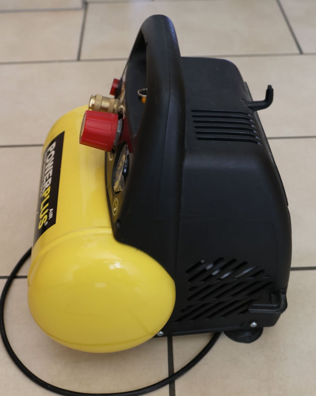 Compresseurs: Kompressor PowerPlus 180l/min – D'occasion à Frick par TOMAPO 4