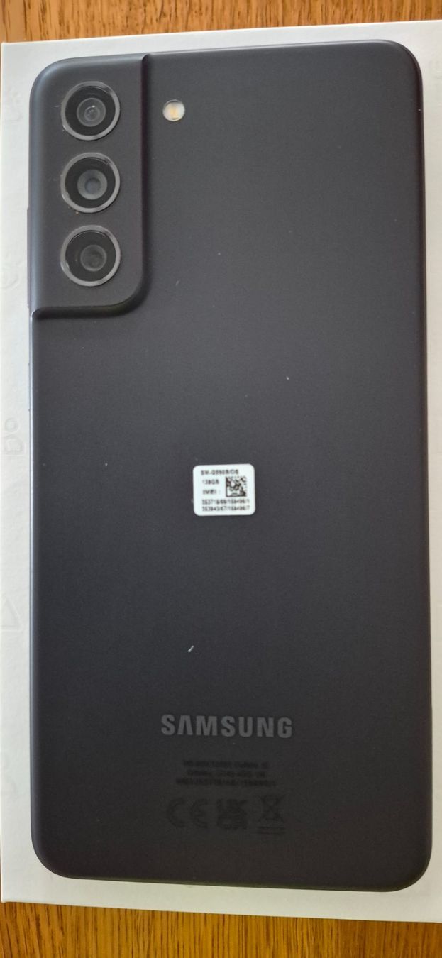 Samsung Handys / Smartphones: Samsung Galaxy S21FE – Gebraucht aus Wattwil von Pjolanda 1