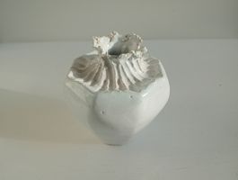 Winterliche Keramik Vase - Handgefertigt und Einzigartig!