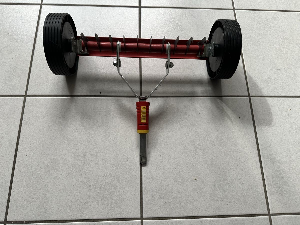 Wolf Garten Attrezzi per la lavorazione del suolo: Wolf Garten Multi-Star Vertikutierer mit Stiel 170cm – Nuovo (secondo la descrizione) da Arth venduto da Knueddel