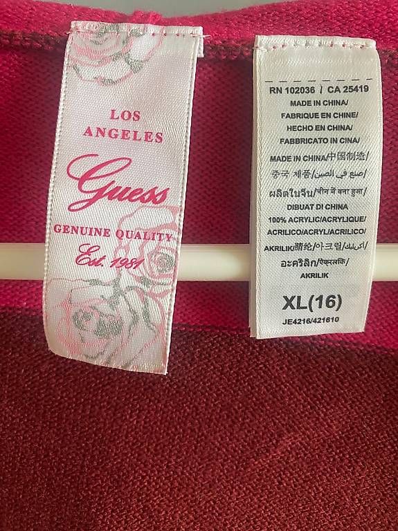Giacche: Guess Strickjacke mit Kapuze – Usato da Langnau am Albis venduto da Monikacv16 2