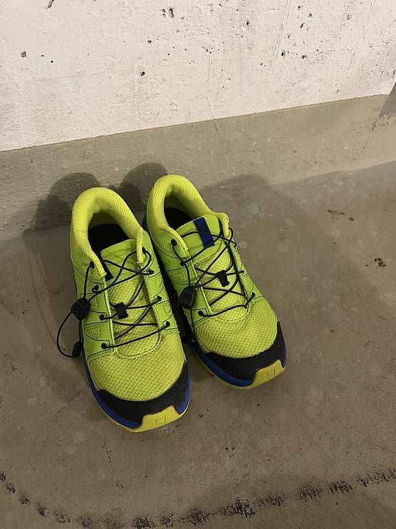 Schuhe für Jungen: Wanderschuhe – Gebraucht aus Langnau am Albis von max081 1