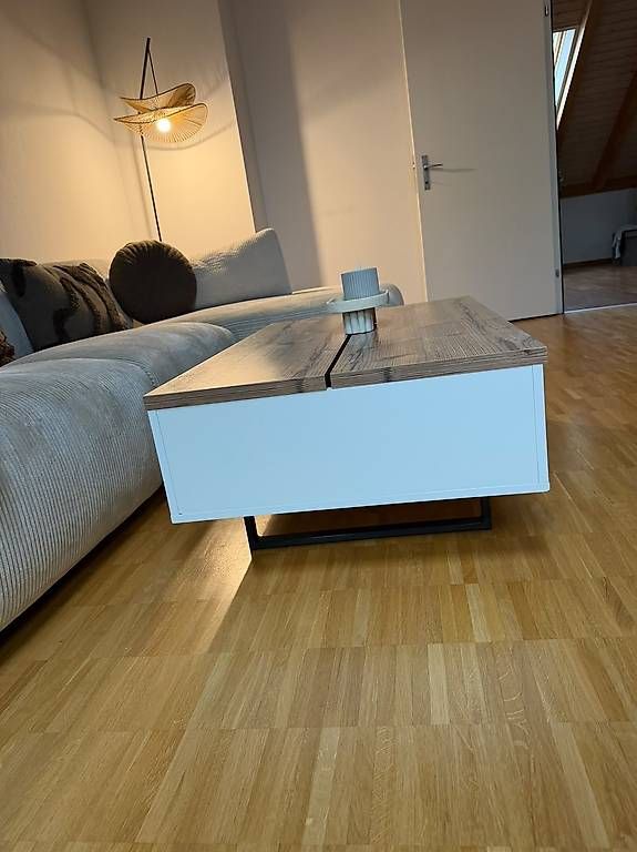 Tavoli: Couchtisch – Usato da Hölstein venduto da Besi046 1