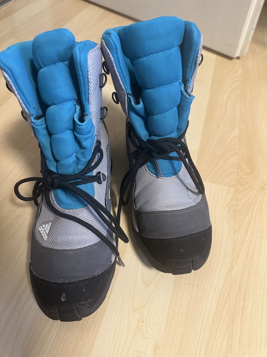 Herrenschuhe: Adidas winter boots grey blue size 38 used – Neu (gemäss Beschreibung) aus Elgg von gha_c8dx 1