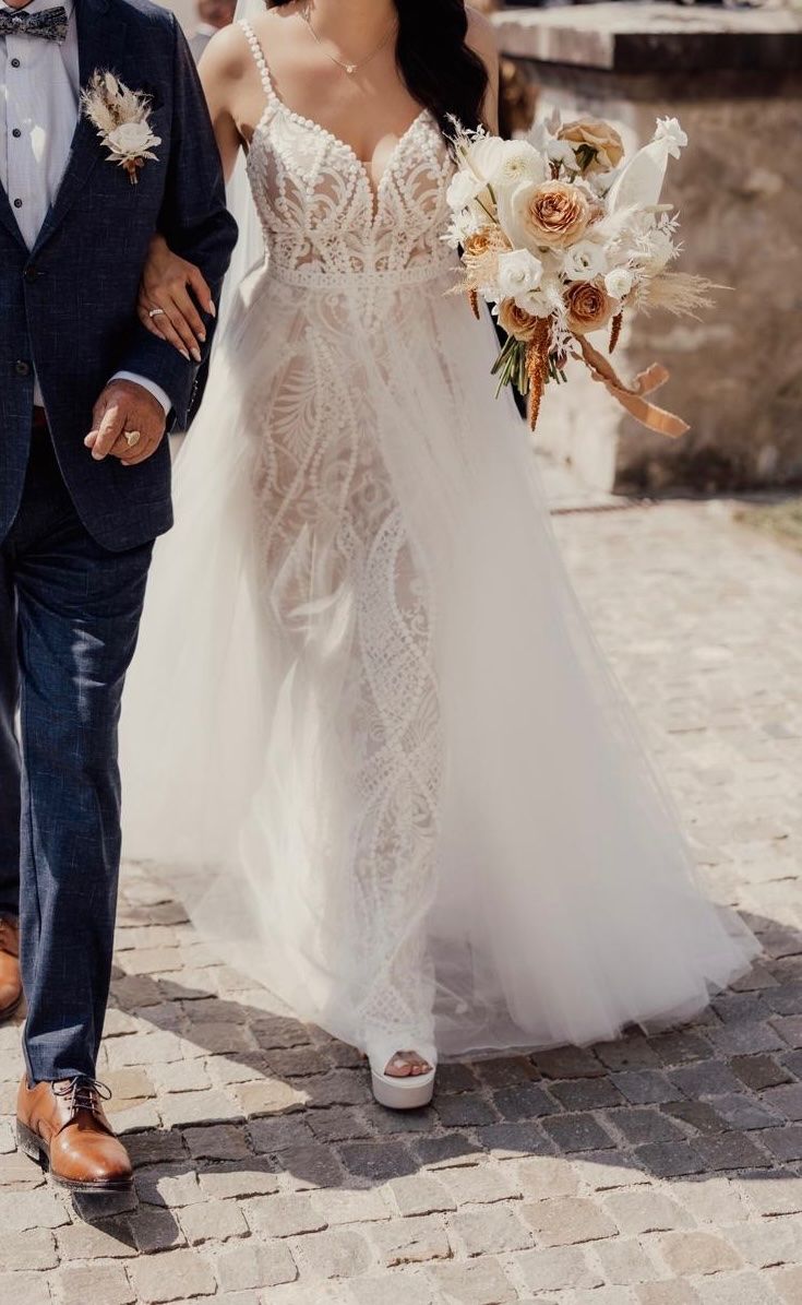 Vestiti: Brautkleid mit Überrock Gr. 36 – Usato da Brunnen venduto da Herzig-Brautmode 7
