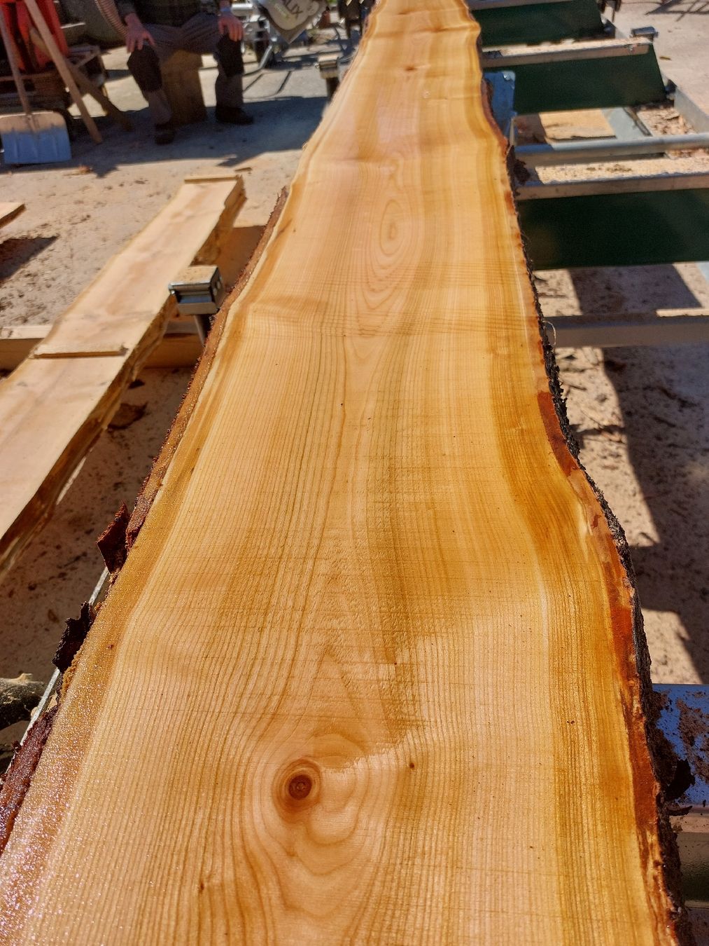 Articoli in legno: Kirschbaum Bretter 35mm/40mm/50mm – Usato da Bretzwil venduto da AnnenHolz