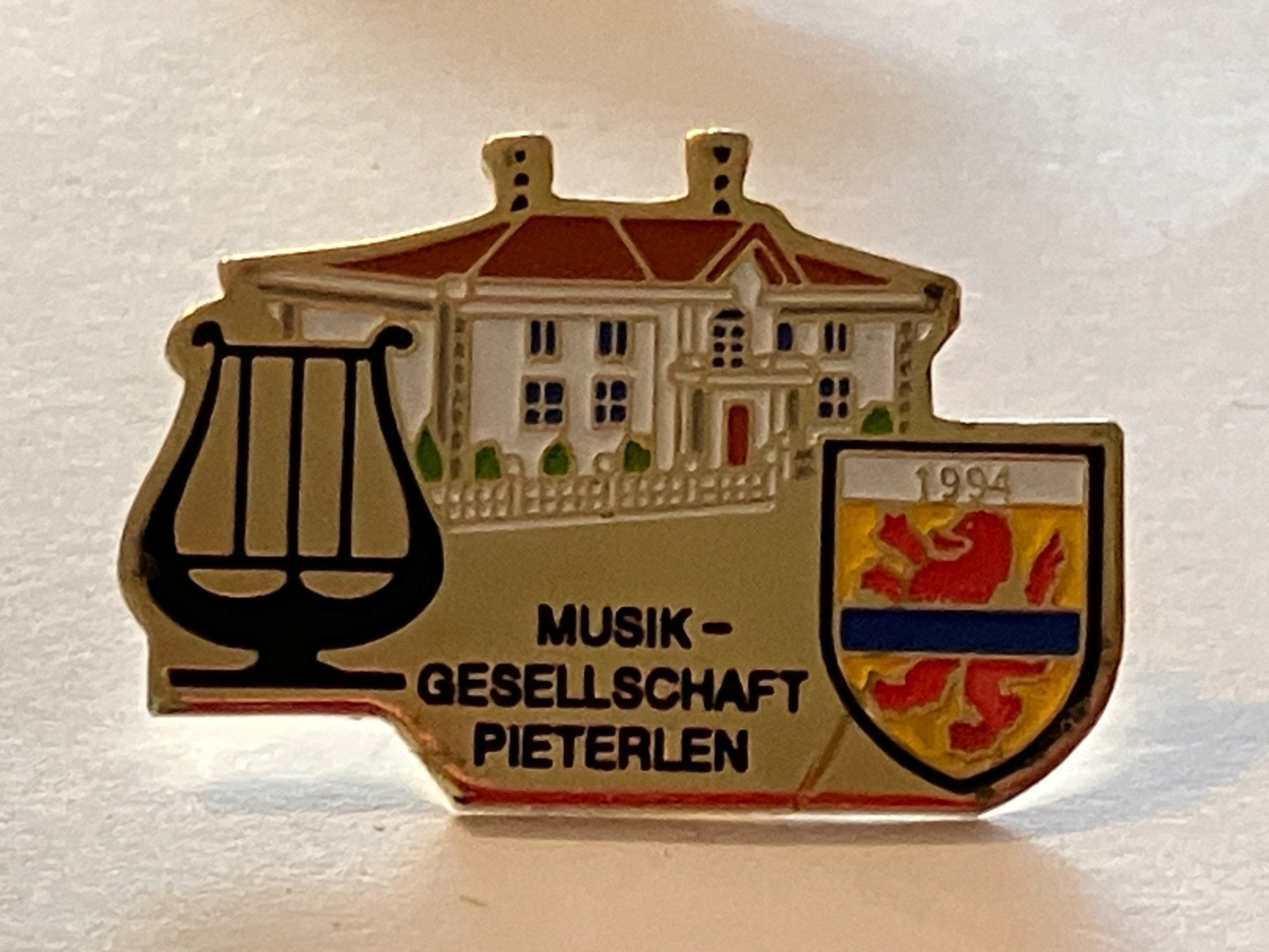 Placchette & Badge: 1 Pin MG Musikgesellschaft Pieterlen – Usato da Basel venduto da djwwpp
