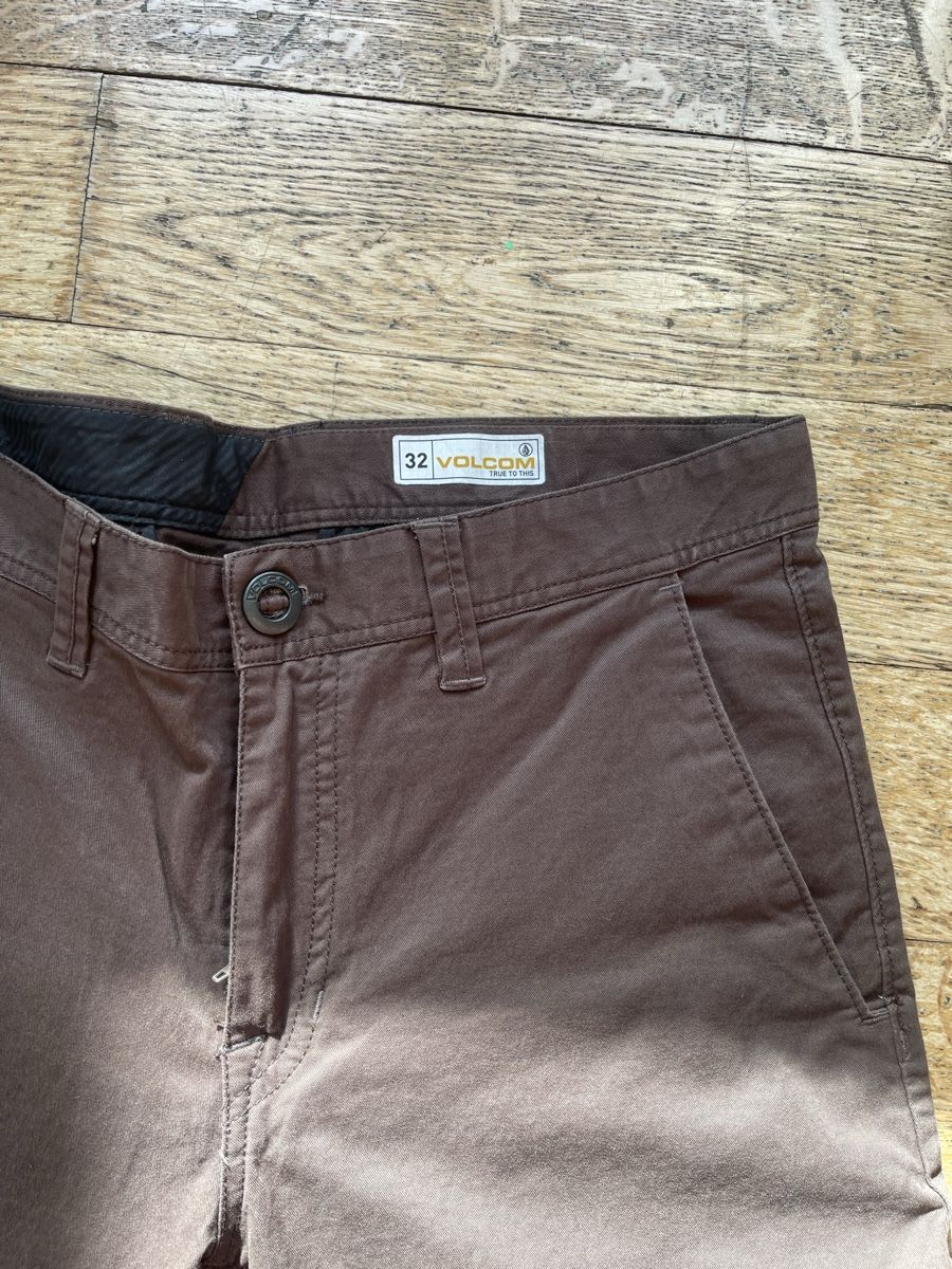 Pantaloni: Volcom Hose 32  – Usato da Bern venduto da c23_mrg2 1