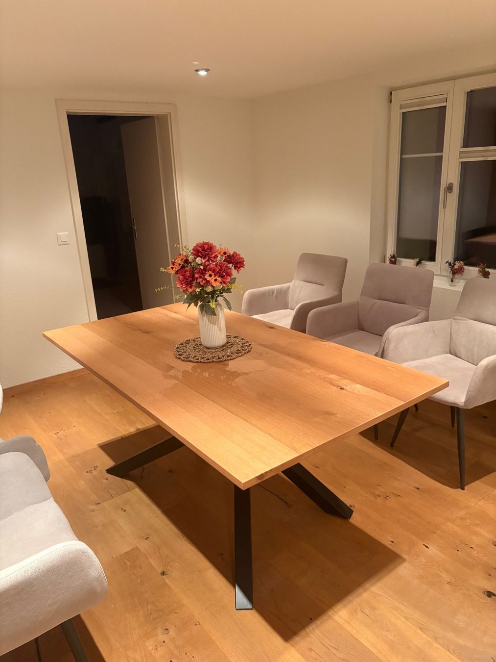 Conforama Tavoli: Esstisch aus Eichenholz – Usato da Berg SG venduto da jay_8vs8 5