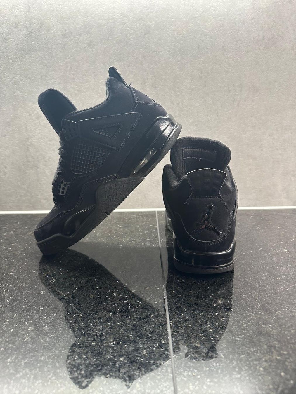 Jordan Herrenschuhe: Jordan 4 Black Cat Sneakers – Neu (gemäss Beschreibung) aus Wallisellen von MarlonH 3