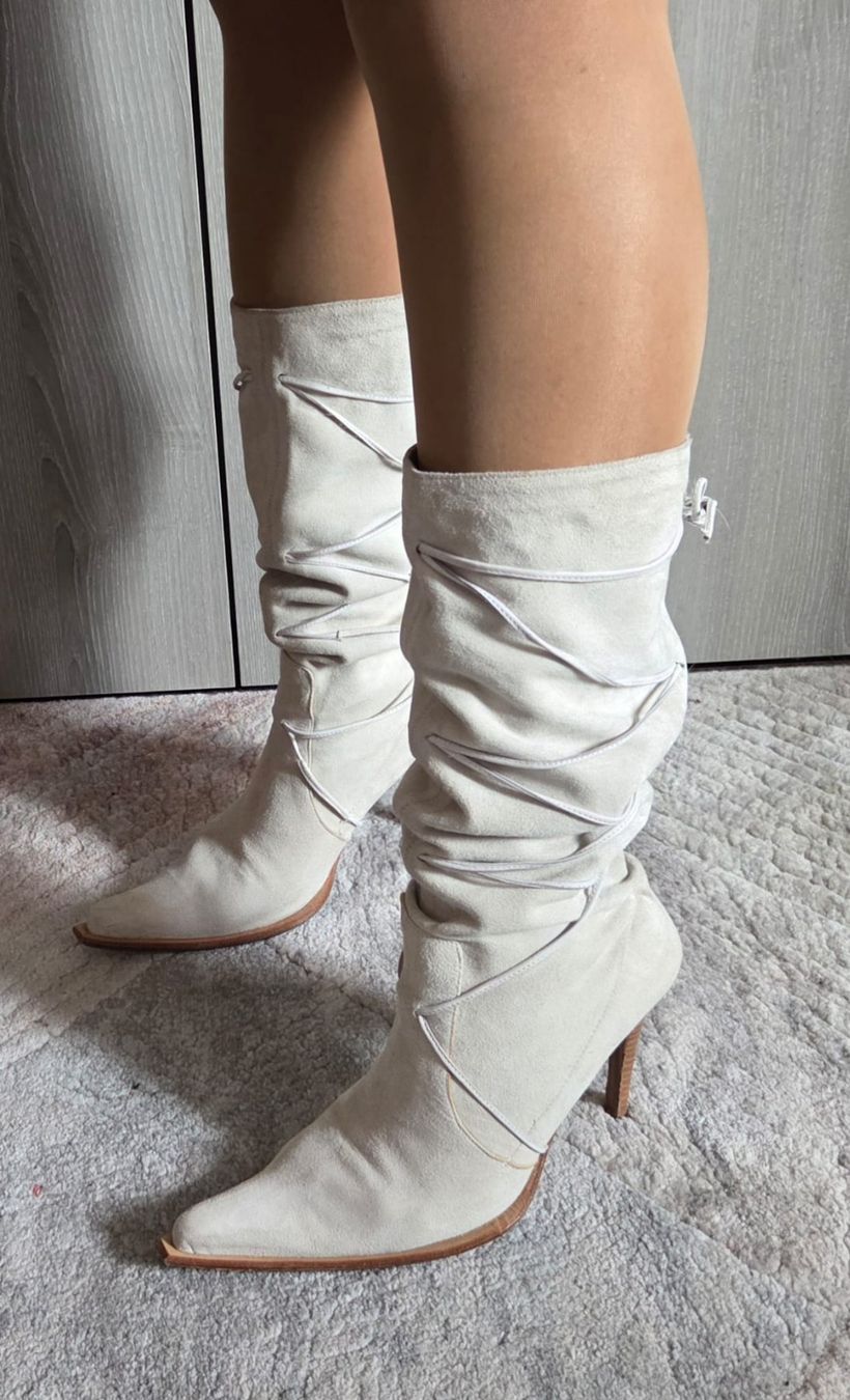 Scarpe da donna: Bottes femme en daim. – Usato da Neuchâtel venduto da wikit 3
