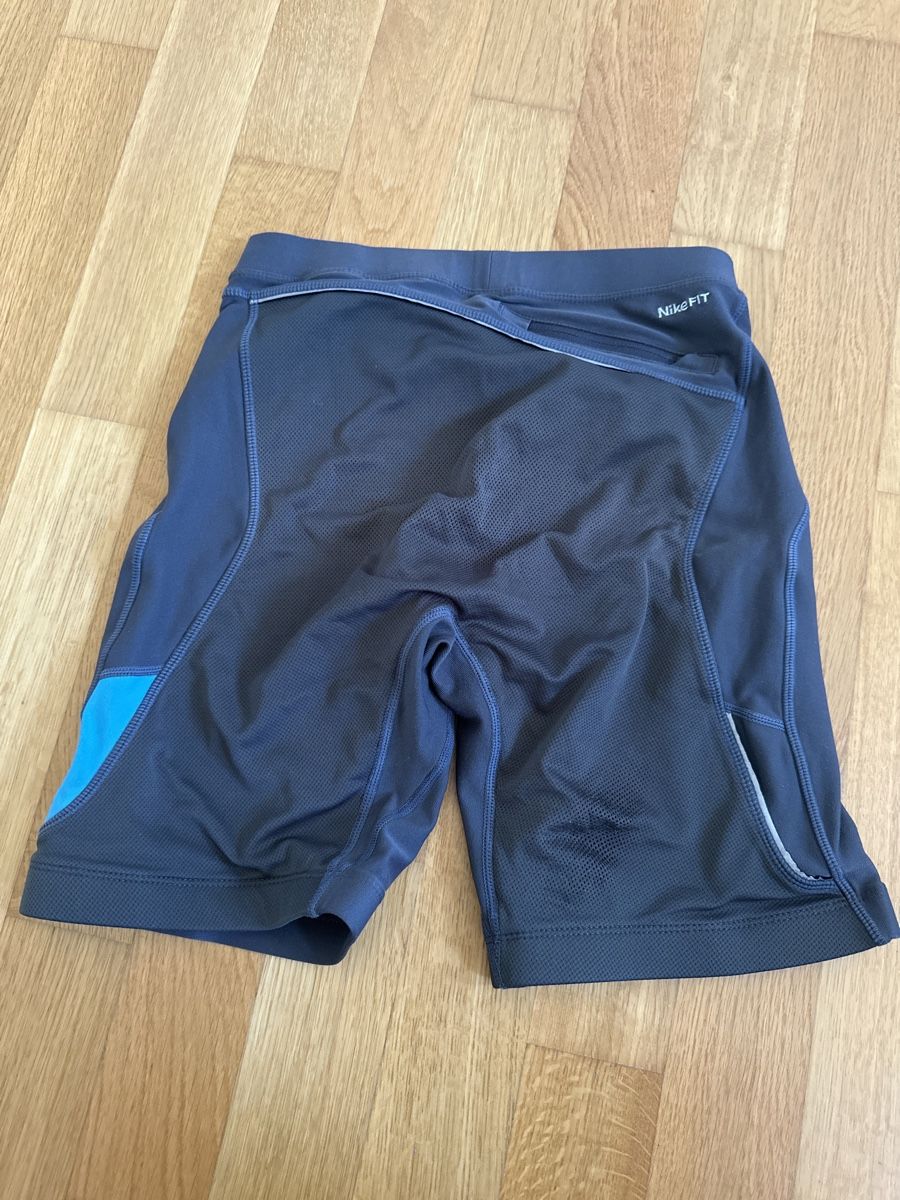 Nike Hosen: Nike Bikershorts – Gebraucht aus Ipsach von ale_v82h 2