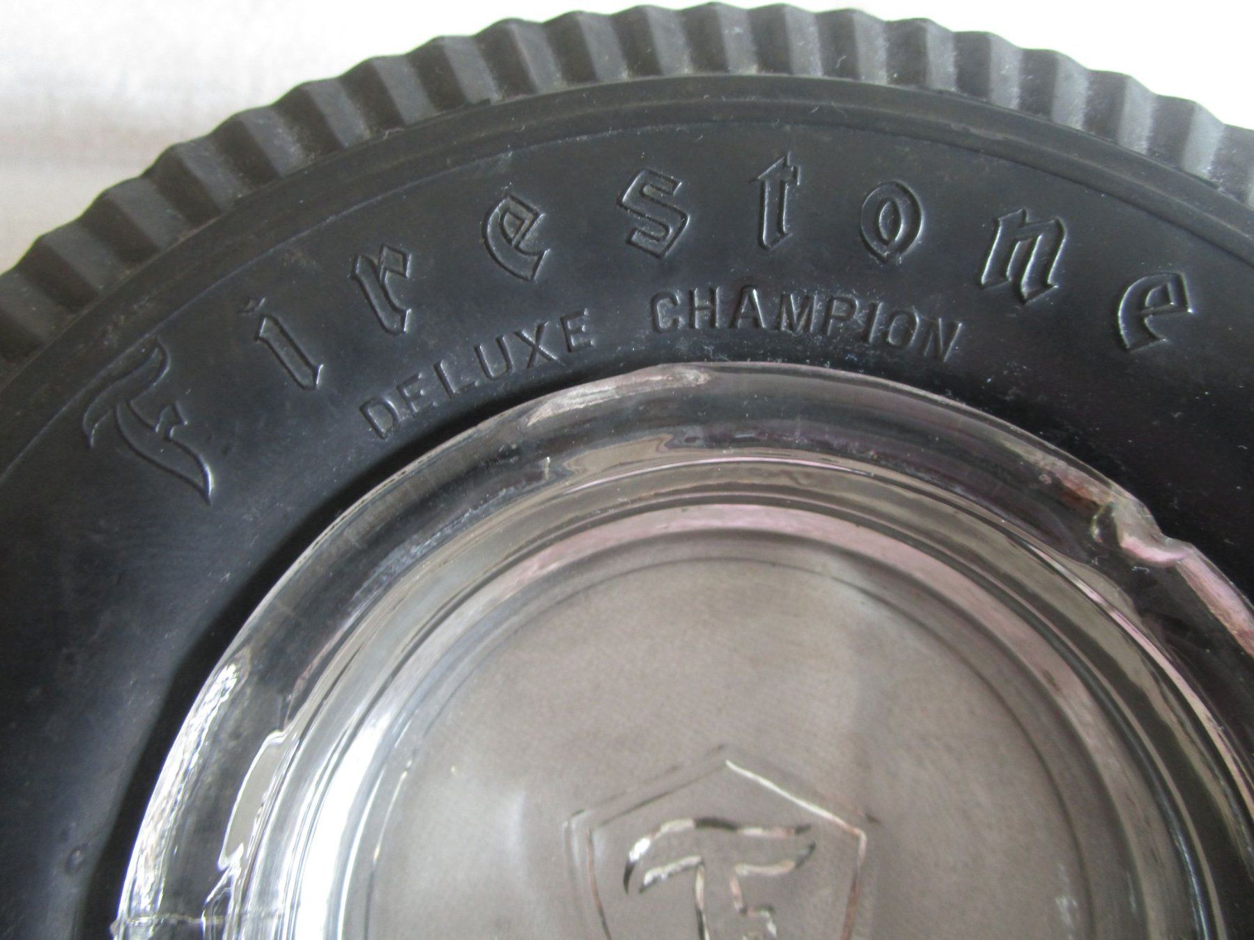Firestone Portacenere: Firestone Pneu Aschenbecher – Usato da Binningen venduto da tempipassati 1