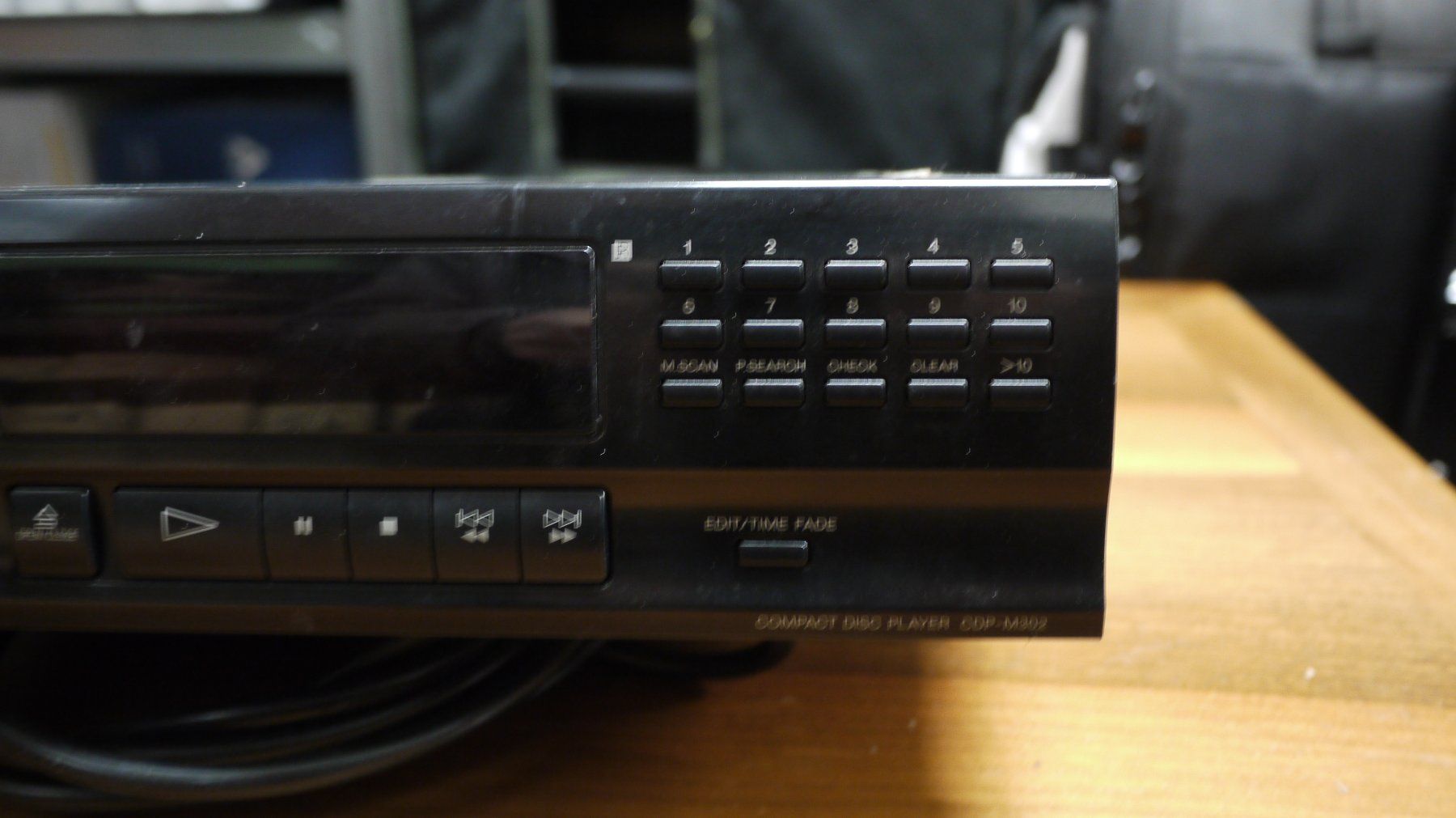 CD: SONY CDP-M309 CD Player – Usato da Kaiserstuhl AG venduto da GTM-Kaiserstuhl 2