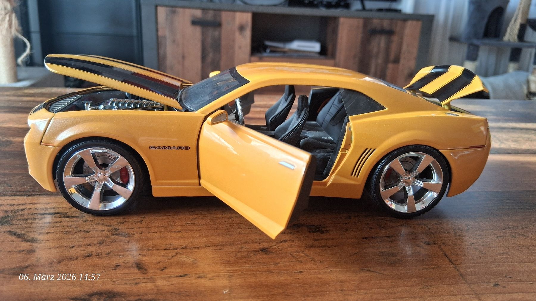 Jada Toys Modellini d'auto: 1:18 2006 Camaro Conzept – Nuovo (secondo la descrizione) da Wolfenschiessen venduto da 2-stroke-garage 5