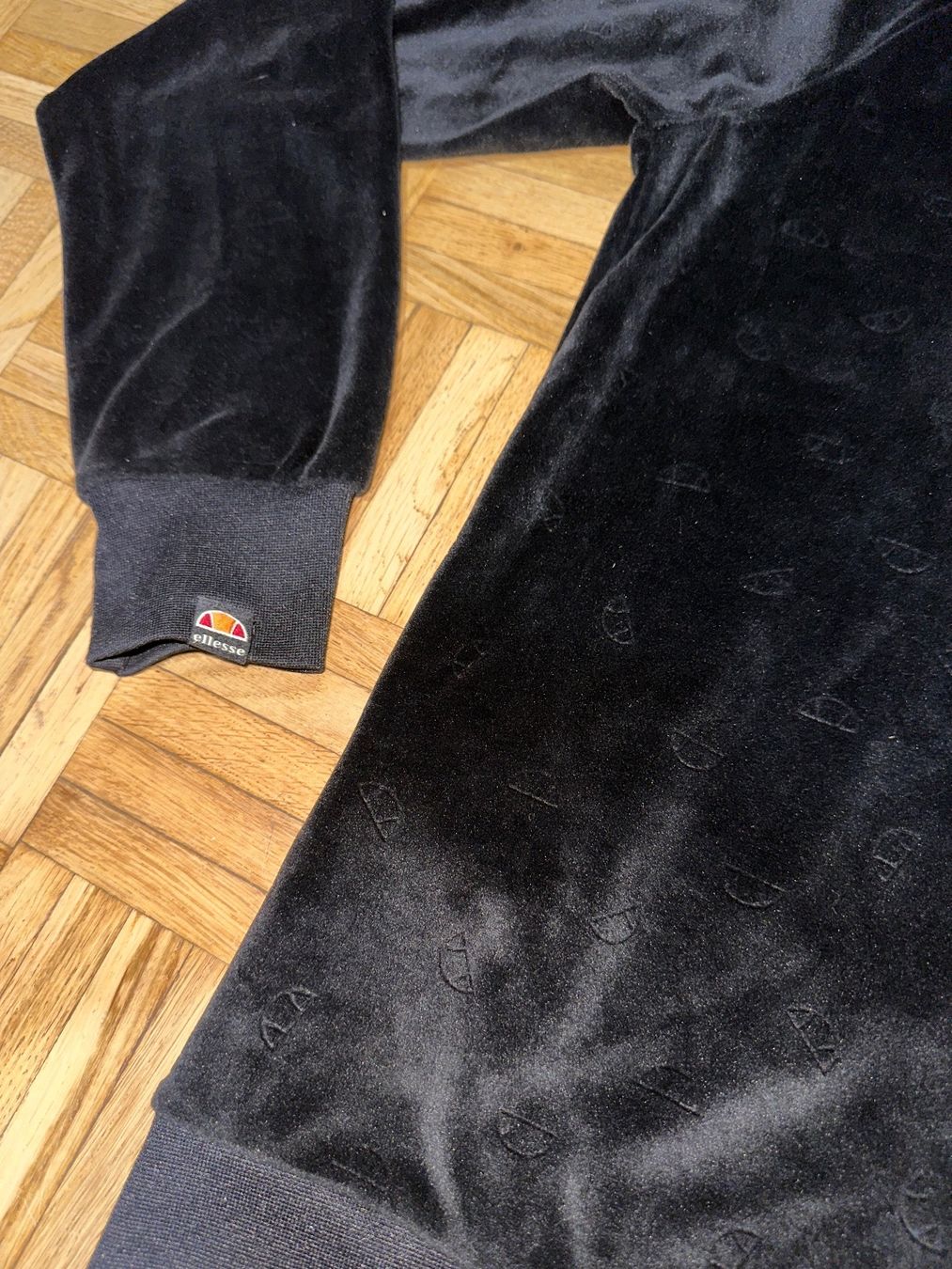 Ellesse Maglioni & Felpe: Velours Sweatshirt Ellesse Gr.40 – Nuovo (secondo la descrizione) da Bern venduto da BrandVilla 3