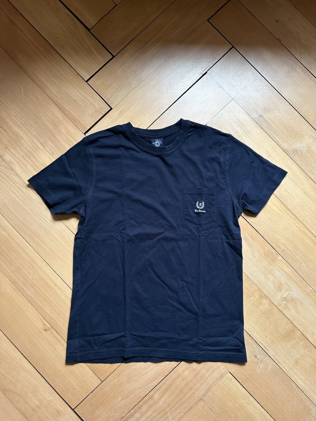 T-shirts: BE BOARD - T-Shirt dunkelblau M – D'occasion à Zürich par Diazaio
