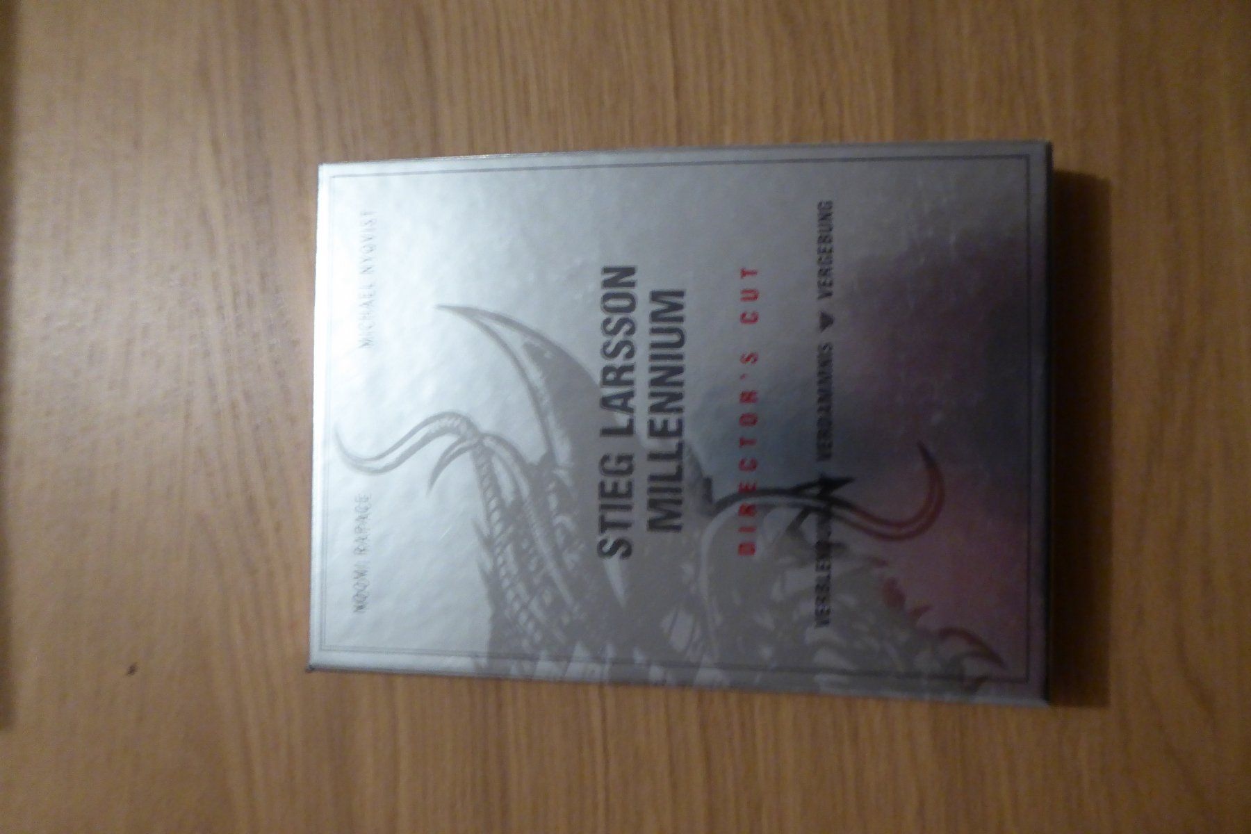 Alle DVDs: DVD Director's Cut Millenium Stieg Larsson – Gebraucht aus Allschwil von Summelsarium