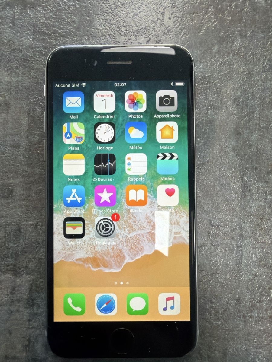 Apple Telefoni cellulari / Smartphones: iPhone 6 16gb fonctionnel – Usato da Bulle venduto da Nghost