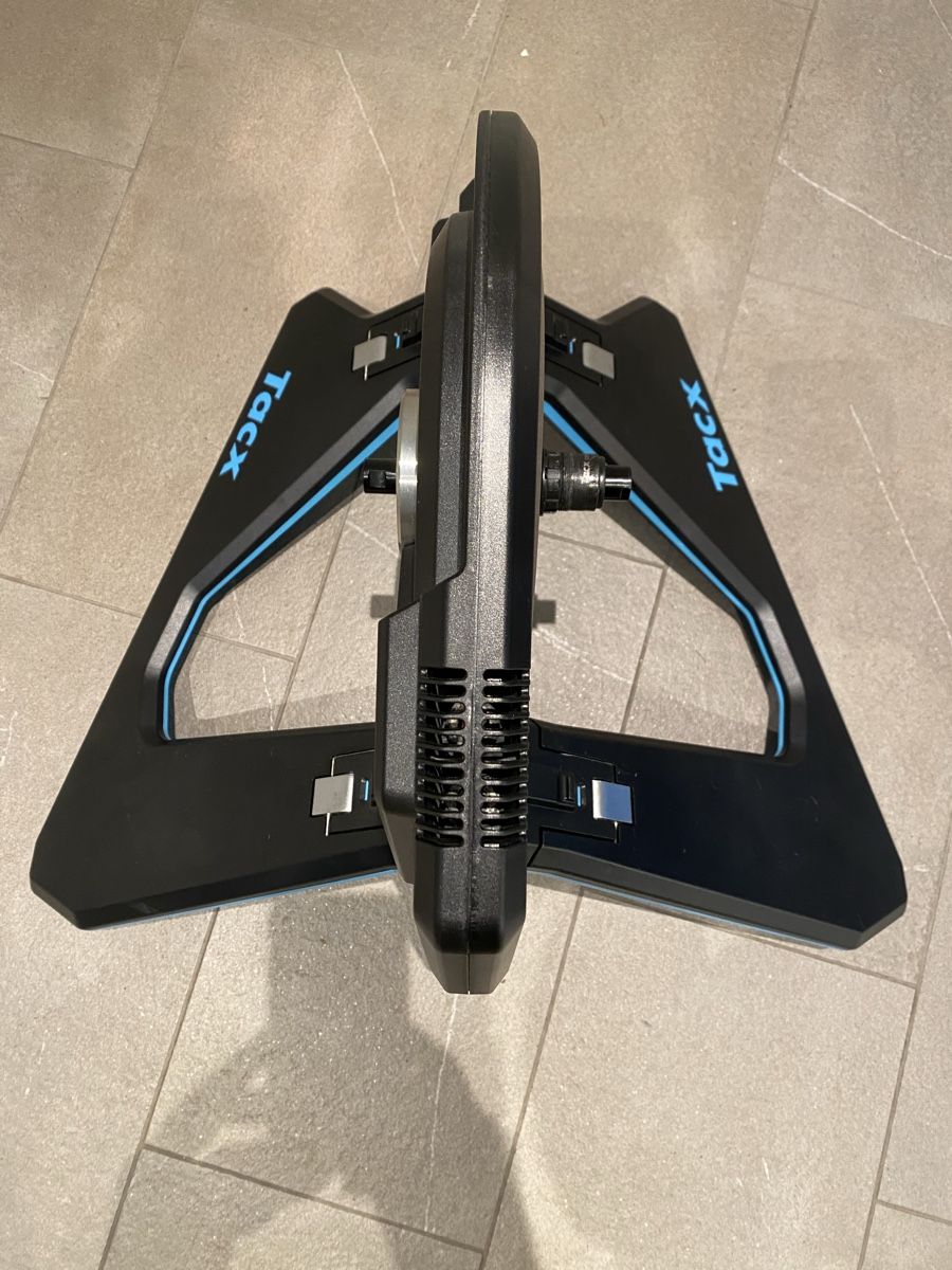 Tacx Hometrainer: Tacx NEO 2 Smart-Trainer  – Usato da Hombrechtikon venduto da Loollaan 3